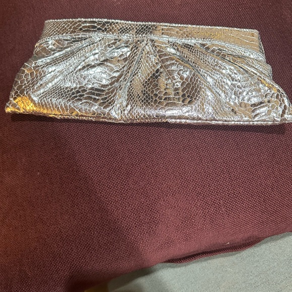 Bundle of 3 faux snakeskin clutches - Picture 8 of 10